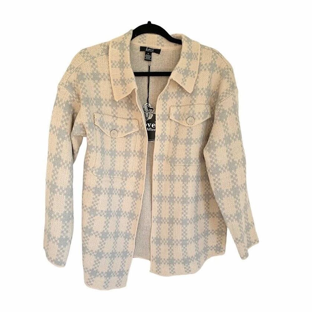 Love Ever After Cardigan Sweater Shacket Womens Size Medium Pockets Plaid Button